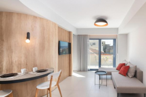 Evans Luxurious Apartment 2
